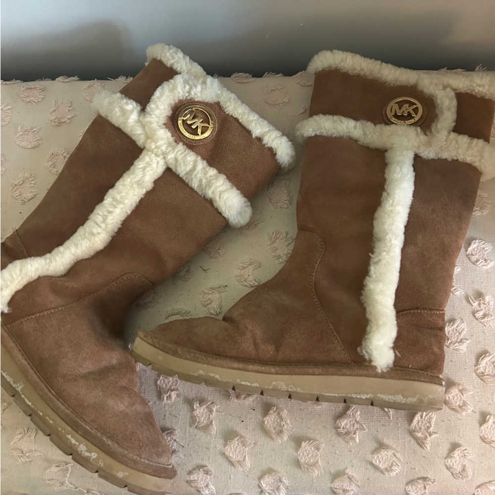 Michael Michael Kors Suede Fur Foots Snow Boots Brown Cream Size 7